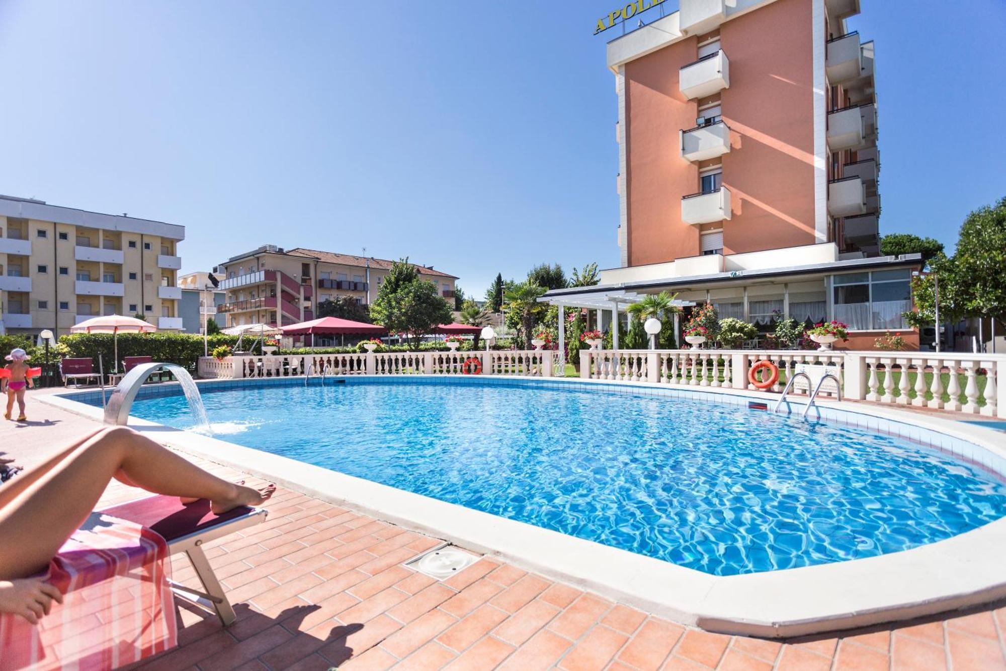Hotel Apollo Римини Экстерьер фото