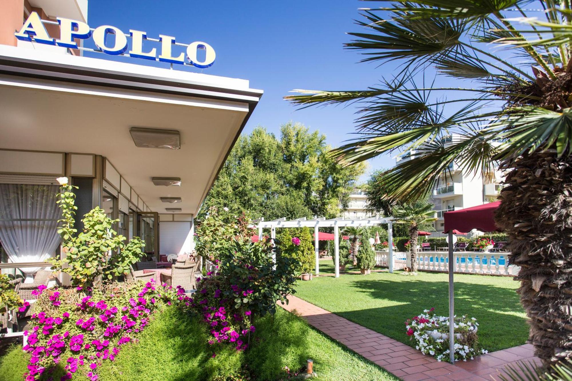 Hotel Apollo Римини Экстерьер фото